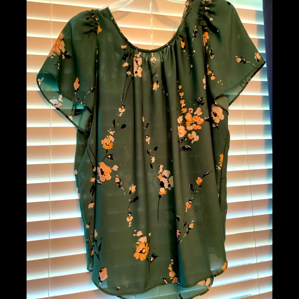 Polyester floral top